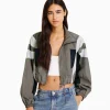 BERSHKA Vêtements*Blouson cropped effet nylon color block Vert