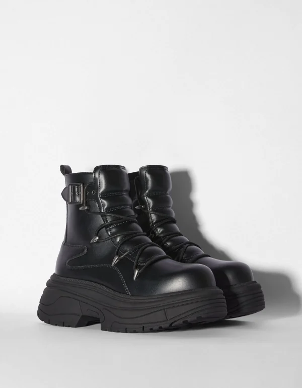 BERSHKA Bottines*Bottes volume avec boucles homme Noir