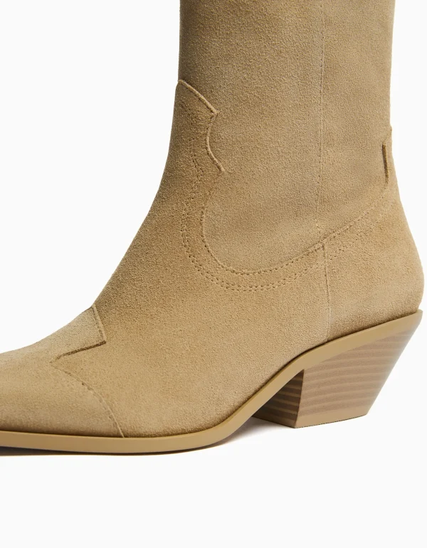 BERSHKA Chaussures*Bottines cowboy à talon CUIR Sable