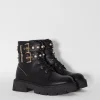 BERSHKA Bottes et bottines*Bottines plates avec perles et rivets Noir