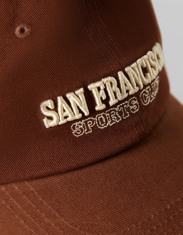 BERSHKA Survêtement*Casquette sport de couleur Marron