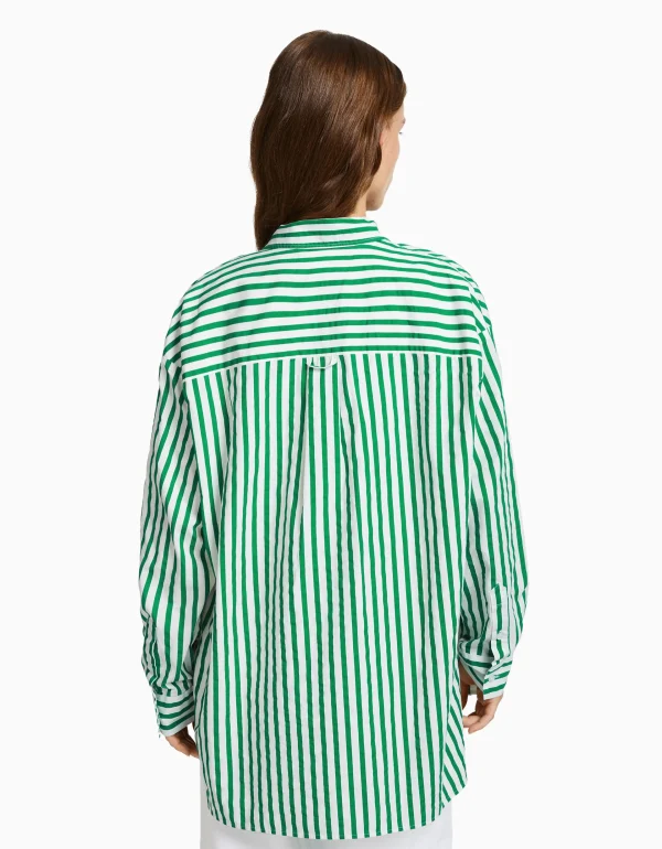 BERSHKA Chemises et blouses*Chemise manches longues overzise popeline Vert