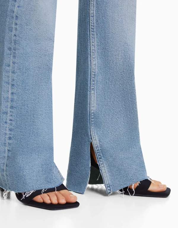 BERSHKA Jeans*Jean décontracté fente latérale Bleu