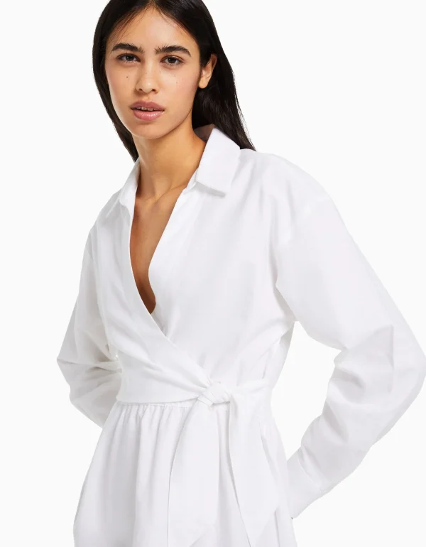 BERSHKA Vêtements*Mini-robe chemise manches longues cache-cœur Blanc