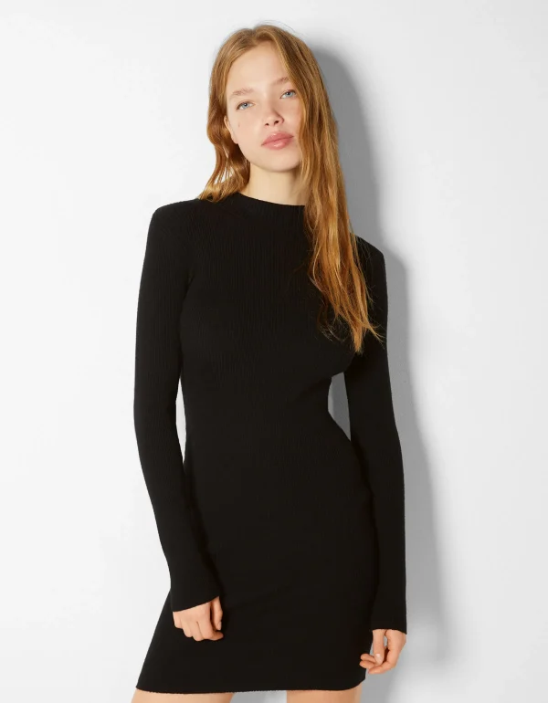 BERSHKA Robes*Mini-robe maille côtelée col montant Noir