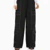 BERSHKA Vêtements*Pantalon cargo effet nylon fil contraste Noir