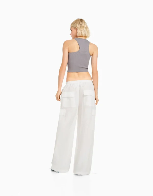 BERSHKA Vêtements*Pantalon jogger cargo parachute Blanc