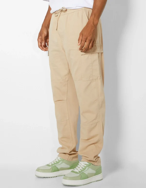 BERSHKA Pantalons*Pantalon jogger cargo regular fit Sable