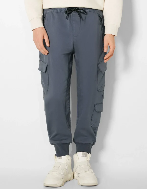 BERSHKA Pantalons*Pantalon jogger cargo slim Blanc cassé