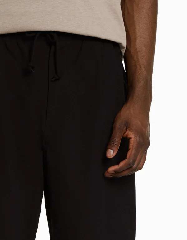 BERSHKA Pantalons*Pantalon jogger parachute technique Noir