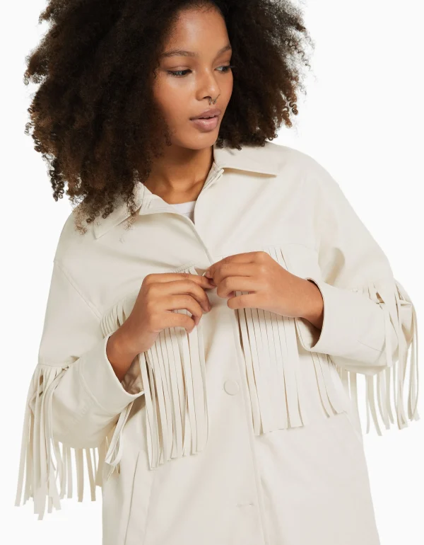 BERSHKA Vestes*Surchemise similicuir franges Écru