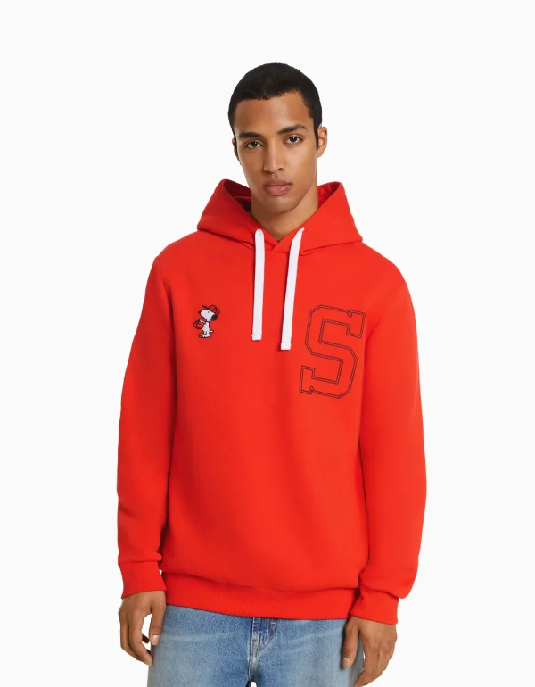 BERSHKA Cartoons*Sweat capuche brodé Snoopy Rouge