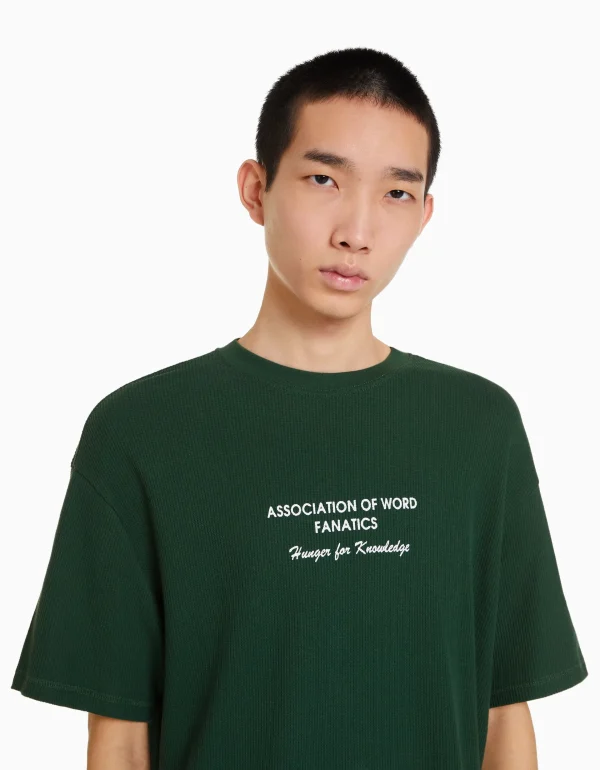 BERSHKA Tee-shirts*T-shirt manches courtes oversize gaufré et imprimé Vert