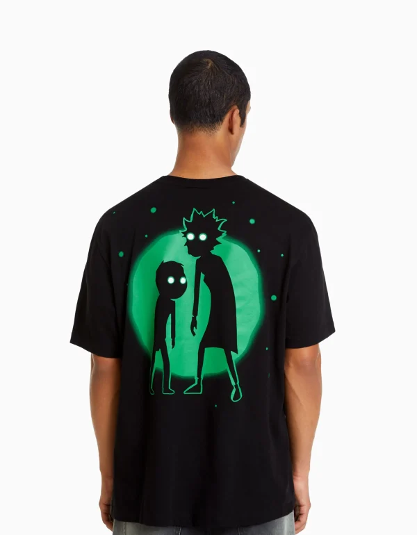 BERSHKA Vêtements*T-shirt manches courtes regular fit imprimé Rick et Morty Noir